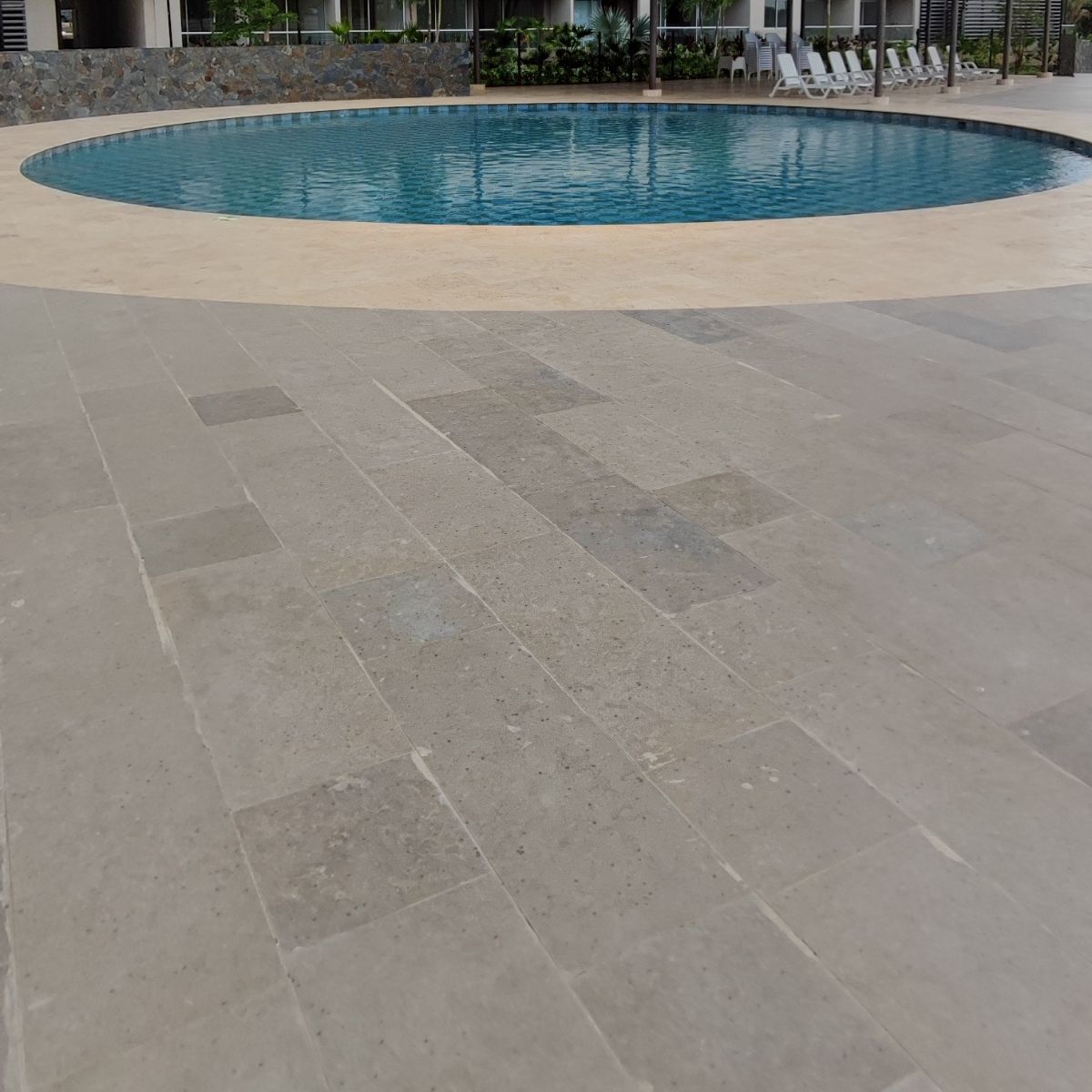 Piso Piscina Mármol Terra